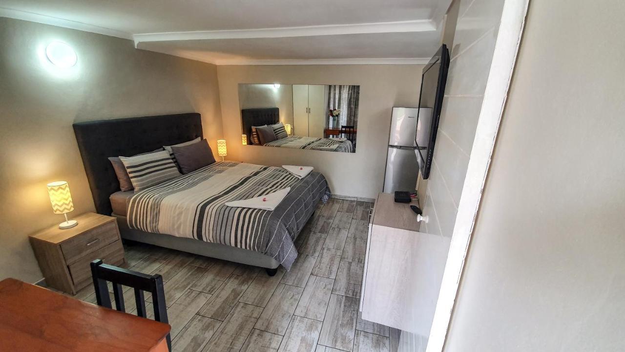 Home Away From Home Pinetown Buitenkant foto
