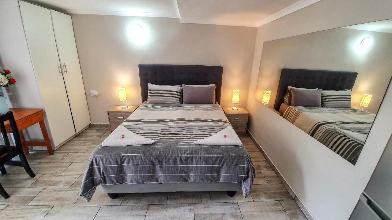 Home Away From Home Pinetown Buitenkant foto
