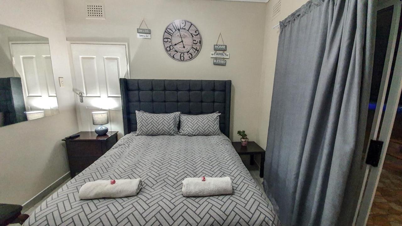 Home Away From Home Pinetown Buitenkant foto