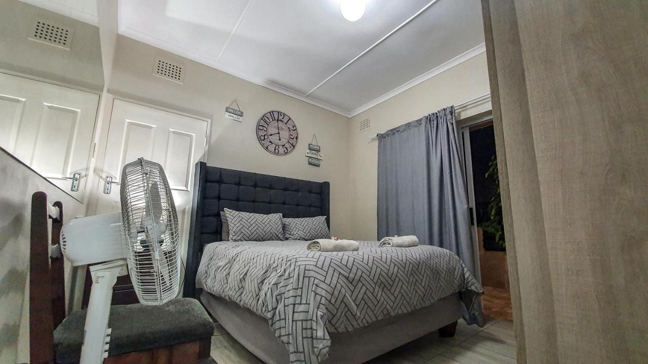 Home Away From Home Pinetown Buitenkant foto